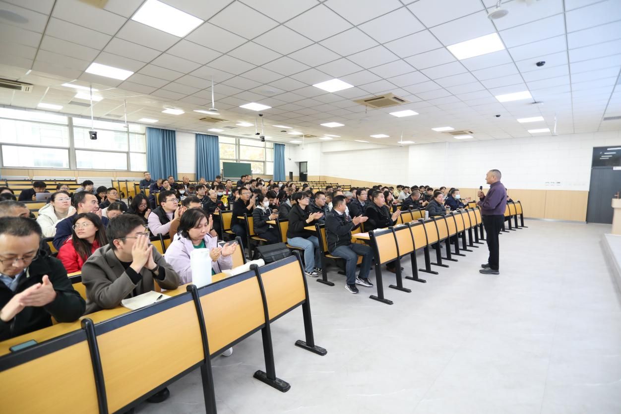 dccdb3be2a959361c8f0139d7032c612